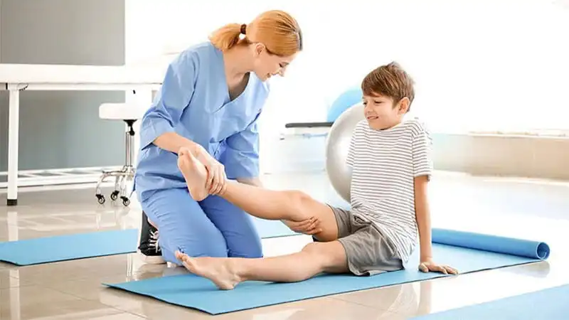 تمرین درمانی چیست؟ تاثیر تمرین درمانی بر بهبود درد بدن